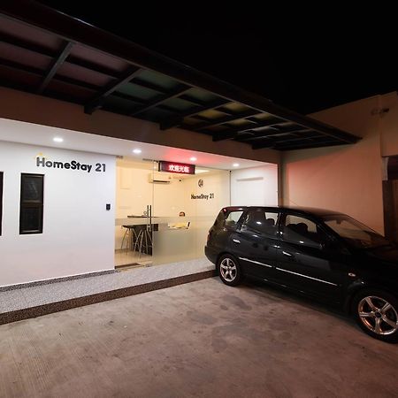 Homestay 21 Hotel Johor Bahru Exterior photo